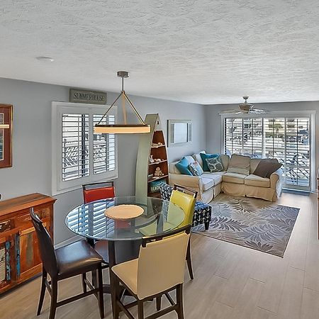 Two Bedroom Steps From The Beach! Shore Dr! 미를 비치 외부 사진